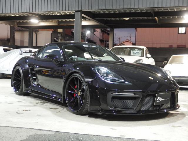 ７１８ケイマン ７１８ケイマン　ＥＵＲ－ＧＴワイドボディ　２１ｉｎアルミ　社外バルブ付マフラー　社外リアウィング　社外ダウンサス　キセノンヘッドライト　オートライト　電格ミラー　ブラックレザーシート　ＰＣＭ（7枚目）