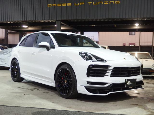 カイエン ＥＵＲ－ＧＴエアロ　２２ｉｎアルミ　ＥＳダウンサス　ＬＥＤヘッドライト　アダプティブクルコン　パークトロニック　ポルシェエントリドライブ　パワーテールゲート　シートヒーター　レーンチェンジアシスト　レーンキープアシスト（7枚目）