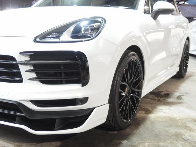 カイエン ＥＵＲ－ＧＴエアロ　２２ｉｎアルミ　ＥＳダウンサス　ＬＥＤヘッドライト　アダプティブクルコン　パークトロニック　ポルシェエントリドライブ　パワーテールゲート　シートヒーター　レーンチェンジアシスト　レーンキープアシスト（17枚目）