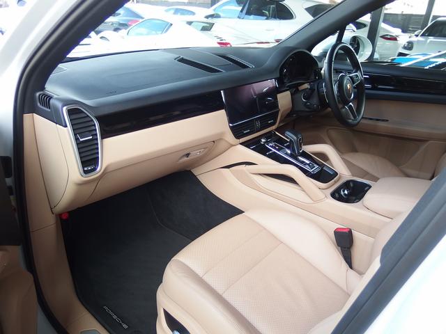 カイエン ＥＵＲ－ＧＴエアロ　２２ｉｎアルミ　ＥＳダウンサス　ＬＥＤヘッドライト　アダプティブクルコン　パークトロニック　ポルシェエントリドライブ　パワーテールゲート　シートヒーター　レーンチェンジアシスト　レーンキープアシスト（33枚目）