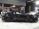７１８ケイマン ７１８ケイマン　ＥＵＲ－ＧＴワイドボディ　２１ｉｎアルミ　社外バルブ付マフラー　社外リアウィング　社外ダウンサス　キセノンヘッドライト　オートライト　電格ミラー　ブラックレザーシート　ＰＣＭ（8枚目）