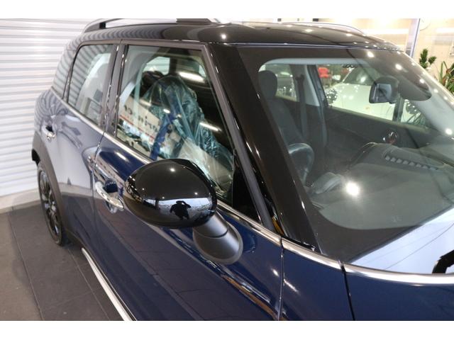 クーパーSD クロスオーバー オール4 禁煙車 LEDヘッドライト インテリジェントセーフティ アクティブクルーズコントロール 純正18インチブラックアルミ 純正ナビ バックモニター PDC ドライビングモード(8枚目)