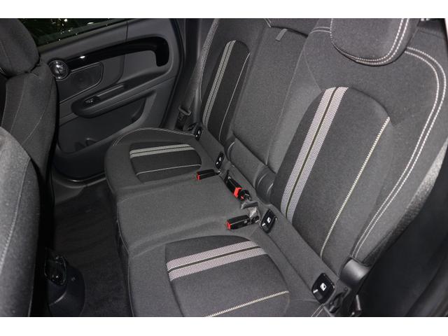 クーパーSD クロスオーバー オール4 禁煙車 LEDヘッドライト インテリジェントセーフティ アクティブクルーズコントロール 純正18インチブラックアルミ 純正ナビ バックモニター PDC ドライビングモード(11枚目)