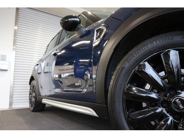 クーパーSD クロスオーバー オール4 禁煙車 LEDヘッドライト インテリジェントセーフティ アクティブクルーズコントロール 純正18インチブラックアルミ 純正ナビ バックモニター PDC ドライビングモード(21枚目)