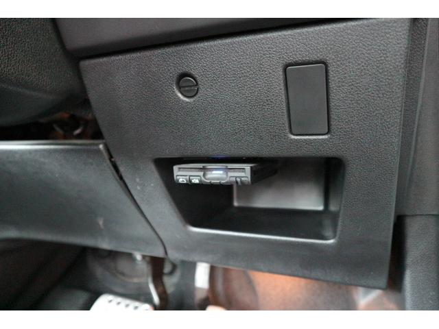 GTライン ワンオーナー 禁煙車 ブラックレザースポーツシート シートヒーター キセノン 純正19インチアルミ カロッツェリアナビ・地デジTV クルーズコントロール(30枚目)