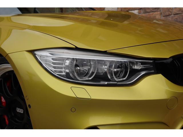 Ｍ４ Ｍ４クーペ　禁煙車　ＬＥＤライト　純正ＨＤＤナビ地デジＴＶ　サキールオレンジレザー　ＫＷ車高調　ＢＢＳ２０インチ　ＡＰレーシングブレーキ　フライハイトマフラー　ビルトインミラーＥＴＣ　ＰＤＣ　ダッシュボードレザー（5枚目）