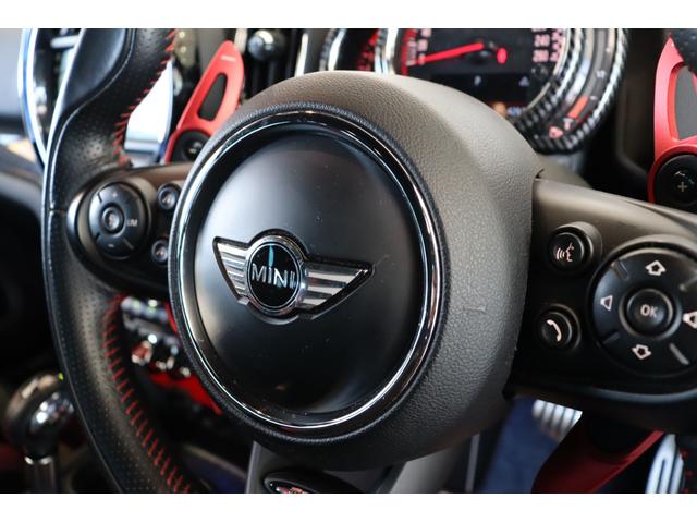 ＭＩＮＩ ジョンクーパーワークス　クロスオーバー　禁煙　ＬＥＤライト　純正ＨＤＤナビ　ビルシュタイン車高調　Ｒ‘ｓＲａｃｉｎｇフロントスポイラー　Ｘ２用１９インチアルミ　ＡＣＣ　ヘッドアップディスプレイ　コンフォートアクセス　リアＰＤＣ　バックカメラ（28枚目）