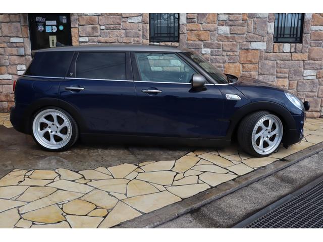 ＭＩＮＩ クーパーＳＤ　クラブマン　禁煙　ユアーズパッケージ　ＬＥＤライト　純正ＨＤＤナビ地デジＴＶ　ＢＣ車高調　ポカール１９インチ　ＡＣＣ　マルチファンクションステアリング　ラウンジレザー　ＰＤＣ　バックカメラ　セキュリティーアラーム（11枚目）