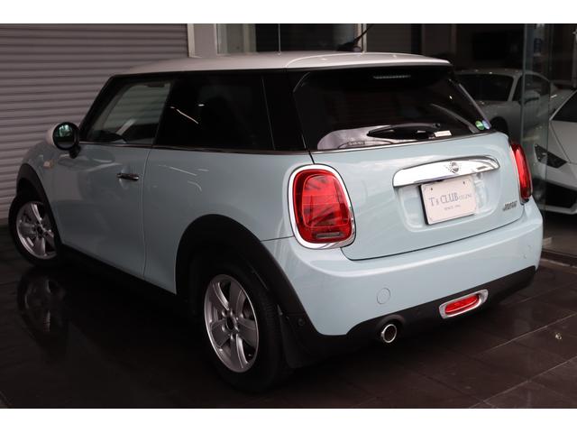 ＭＩＮＩ アイスブルーエディション　禁煙車　ＬＥＤライト　純正ＨＤＤナビ　バックカメラ　ＰＤＣ　純正１５インチアルミ　クロームラインエクステリア　マルチファンクションステアリング　ＥＴＣ　ＣＡＢＡＮＡシートカバー　マッドガード　キーレス（3枚目）