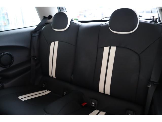 ＭＩＮＩ アイスブルーエディション　禁煙車　ＬＥＤライト　純正ＨＤＤナビ　バックカメラ　ＰＤＣ　純正１５インチアルミ　クロームラインエクステリア　マルチファンクションステアリング　ＥＴＣ　ＣＡＢＡＮＡシートカバー　マッドガード　キーレス（17枚目）