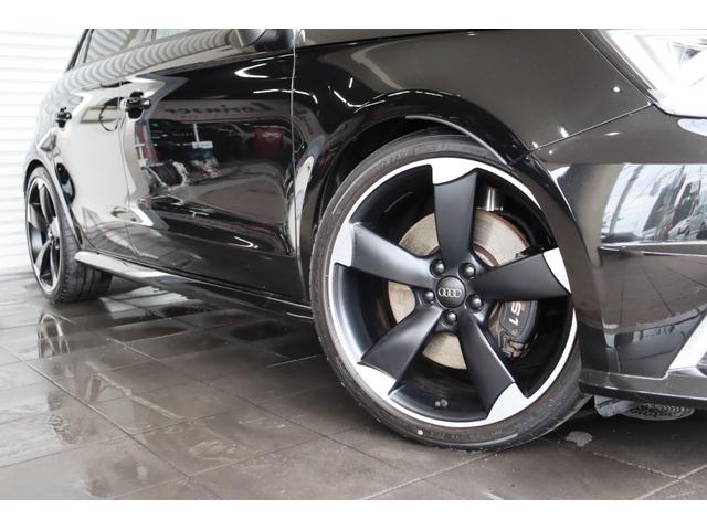 S1スポーツバック ベースグレード 禁煙車 キセノン ブラックレザー 純正ナビ地デジTV BOSEサウンドシステム KW車高調 純正18インチアルミ レムスマフラー GroupMエアラムシステム クリアランスソナー ETC キーレス(9枚目)