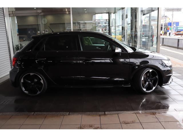 S1スポーツバック ベースグレード 禁煙車 キセノン ブラックレザー 純正ナビ地デジTV BOSEサウンドシステム KW車高調 純正18インチアルミ レムスマフラー GroupMエアラムシステム クリアランスソナー ETC キーレス(10枚目)