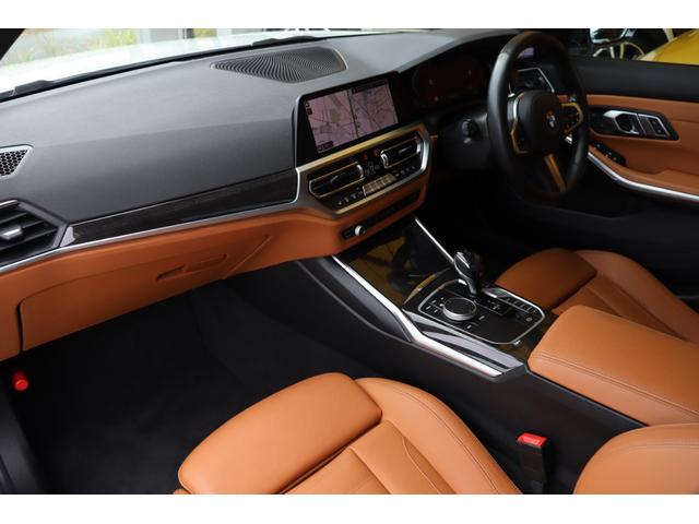 ３シリーズ ３３０ｉ　Ｍスポーツ　ハイラインパッケージ　禁煙車　ＬＥＤライト　コニャックレザー　ＭＰｅｒｆｏｒｍａｎｃｅエアロ・１９インチアルミ　純正ナビ　ＡＣＣ　ＰＤＣ　３６０カメラ　ＥＴＣ　マルチファンクションステアリング（4枚目）