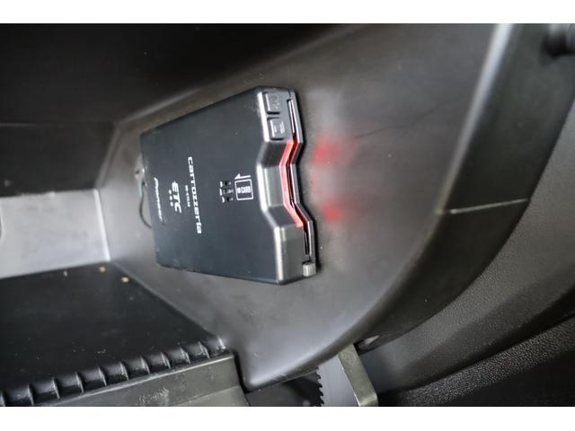 アバルト595 ベースグレード 禁煙ワンオーナー車 キセノン ラルグス車高調 スパルコ17インチアルミ R‘sRacingフロントスポイラー レコードモンツァマフラー カロッツェリアナビ地デジTV ETC バックカメラ キーレス(15枚目)