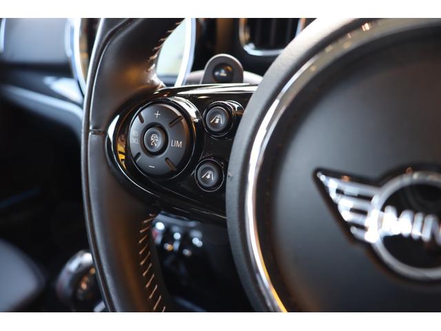 ＭＩＮＩ クーパーＳＤ　クロスオーバー　オール４　ユアーズパッケージ　ＬＥＤライト　ユアーズラウンジレザーシート　純正ＨＤＤナビ地デジＴＶ　ＡＣＣ　ＰＤＣ　コンフォートアクセス　ＥＴＣ　オートトランク　シートヒーター　純正１９インチ　ドライブレコーダ（33枚目）