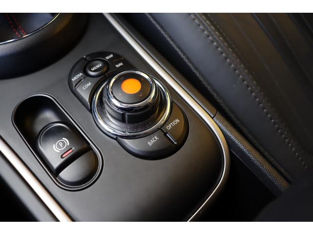 ＭＩＮＩ クーパーＳＤ　クロスオーバー　オール４　ユアーズパッケージ　ＬＥＤライト　ユアーズラウンジレザーシート　純正ＨＤＤナビ地デジＴＶ　ＡＣＣ　ＰＤＣ　コンフォートアクセス　ＥＴＣ　オートトランク　シートヒーター　純正１９インチ　ドライブレコーダ（45枚目）