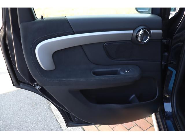 ＭＩＮＩ クーパーＳＤ　クロスオーバー　オール４　ユアーズパッケージ　ＬＥＤライト　ユアーズラウンジレザーシート　純正ＨＤＤナビ地デジＴＶ　ＡＣＣ　ＰＤＣ　コンフォートアクセス　ＥＴＣ　オートトランク　シートヒーター　純正１９インチ　ドライブレコーダ（56枚目）