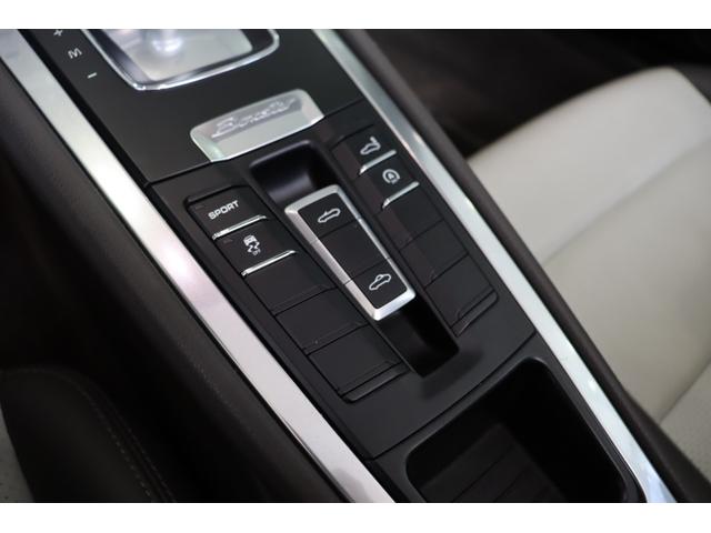 ボクスター ボクスター 禁煙車 2トーンレザーシート キセノン 純正ナビ地デジTV バックカメラ シートヒーター オートライト ドライブレコーダー 純正18インチアルミ ウィンドーリフレクター ETC キーレス(31枚目)