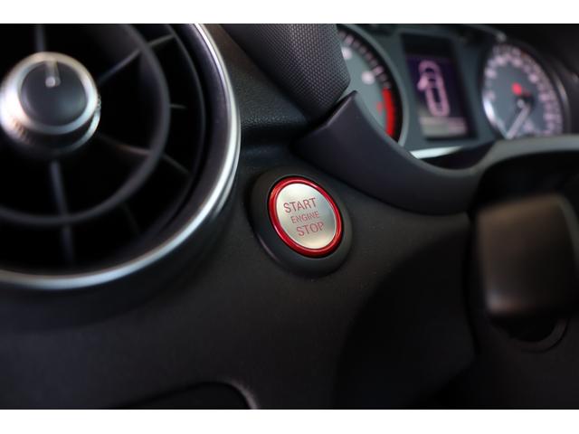 Ｓ１スポーツバック ベースグレード　禁煙車　キセノン　純正ナビ地デジＴＶ　ブラックレザー　シートヒーター　ＢＯＳＥサウンドシステム　クリアランスソナー　ＥＴＣ　マルチファンクションステアリング　コントラストルーフ　キーレス（30枚目）