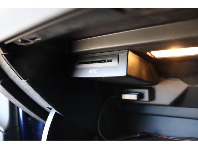 Ｓ１スポーツバック ベースグレード　禁煙車　キセノン　純正ナビ地デジＴＶ　ブラックレザー　シートヒーター　ＢＯＳＥサウンドシステム　クリアランスソナー　ＥＴＣ　マルチファンクションステアリング　コントラストルーフ　キーレス（39枚目）