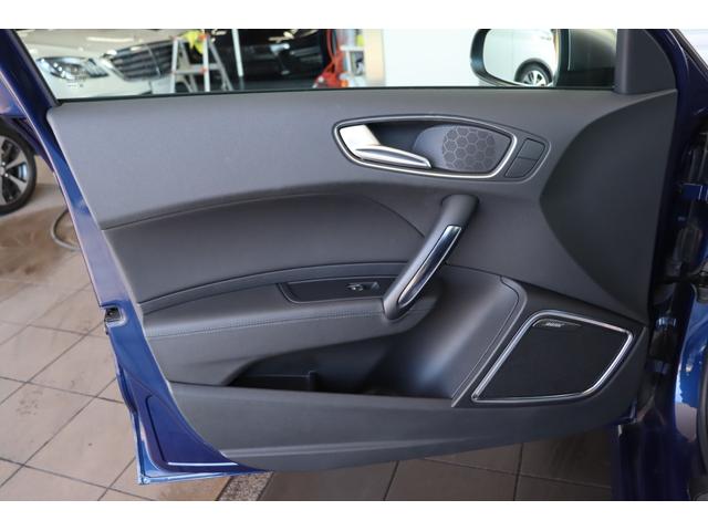 Ｓ１スポーツバック ベースグレード　禁煙車　キセノン　純正ナビ地デジＴＶ　ブラックレザー　シートヒーター　ＢＯＳＥサウンドシステム　クリアランスソナー　ＥＴＣ　マルチファンクションステアリング　コントラストルーフ　キーレス（40枚目）