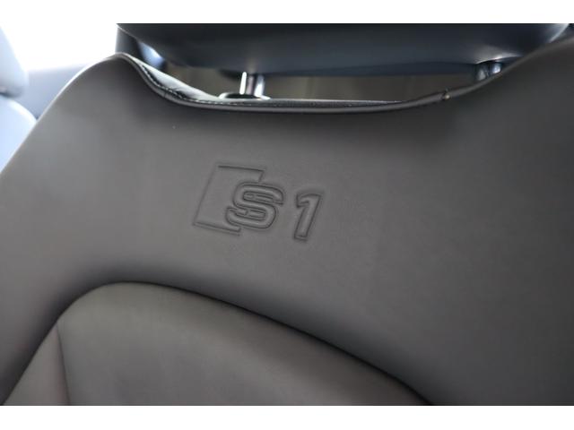 Ｓ１スポーツバック ベースグレード　禁煙車　キセノン　純正ナビ地デジＴＶ　ブラックレザー　シートヒーター　ＢＯＳＥサウンドシステム　クリアランスソナー　ＥＴＣ　マルチファンクションステアリング　コントラストルーフ　キーレス（42枚目）