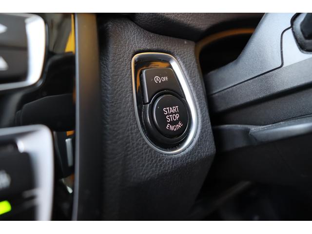 M4 M4クーペ 禁煙 LEDライト 純正HDDナビ地デジTV ブラックレザー アダクティブMサスペンション 純正19インチアルミ PDC バックカメラ クルーズコントロール パドルシフト ETC コンフォートアクセス(38枚目)