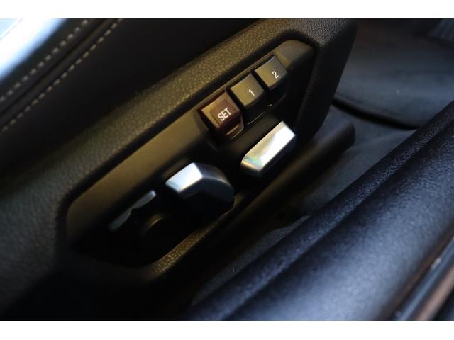 M4 M4クーペ 禁煙 LEDライト 純正HDDナビ地デジTV ブラックレザー アダクティブMサスペンション 純正19インチアルミ PDC バックカメラ クルーズコントロール パドルシフト ETC コンフォートアクセス(49枚目)