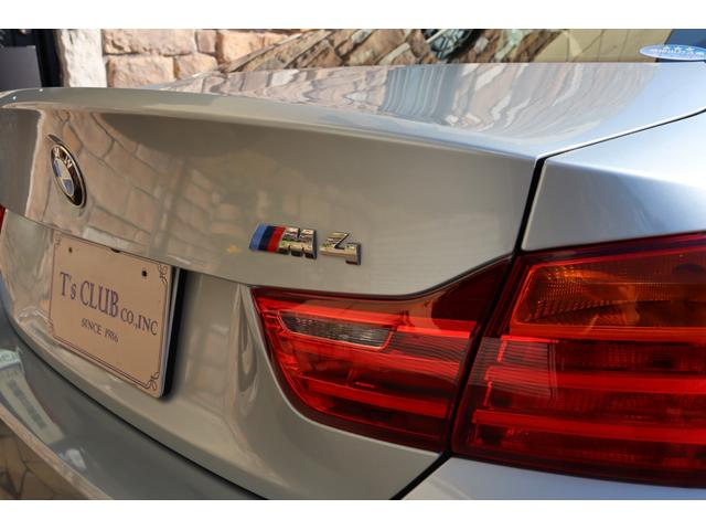 M4 M4クーペ 禁煙 LEDライト 純正HDDナビ地デジTV ブラックレザー アダクティブMサスペンション 純正19インチアルミ PDC バックカメラ クルーズコントロール パドルシフト ETC コンフォートアクセス(52枚目)