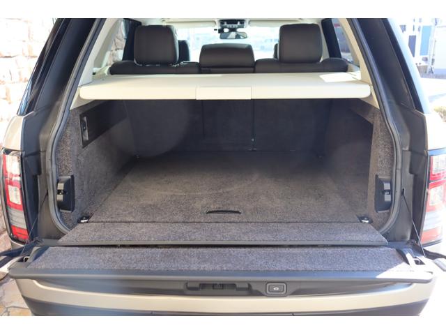 レンジローバー ３．０　Ｖ６　スーパーチャージド　ヴォーグ　禁煙ワンオーナー車　キセノン　ブラウンレザー　パノラマサンルーフ　純正２０インチアルミ　純正ナビ地デジＴＶ　クリアランスソナー　３６０カメラ　電動サイドステップ　ＥＴＣ　ウッドコンビステアリング（18枚目）