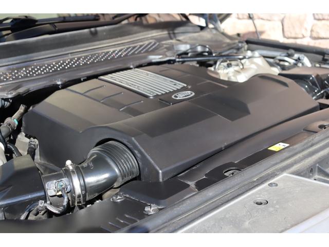 レンジローバー ３．０　Ｖ６　スーパーチャージド　ヴォーグ　禁煙ワンオーナー車　キセノン　ブラウンレザー　パノラマサンルーフ　純正２０インチアルミ　純正ナビ地デジＴＶ　クリアランスソナー　３６０カメラ　電動サイドステップ　ＥＴＣ　ウッドコンビステアリング（21枚目）