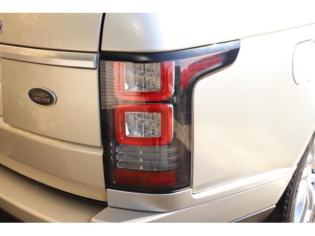 レンジローバー ３．０　Ｖ６　スーパーチャージド　ヴォーグ　禁煙ワンオーナー車　キセノン　ブラウンレザー　パノラマサンルーフ　純正２０インチアルミ　純正ナビ地デジＴＶ　クリアランスソナー　３６０カメラ　電動サイドステップ　ＥＴＣ　ウッドコンビステアリング（53枚目）