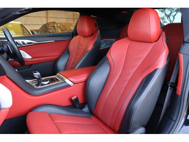 ８シリーズ Ｍ８５０ｉ　ｘＤｒｉｖｅクーペ　禁煙車　レーザーライト　フィオナレッド・ブラックレザー　Ｂｏｗｅｒｓ＆Ｗｉｌｋｉｎｓダイヤモンドサウンドシステム　ＥＴＣ　ＲＡＹＳ２０インチ　ＰＤＣ　ヘッドアップディスプレイ　ＡＣＣ　コンフォート（18枚目）