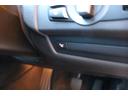 グランクーペ　４．４　インディビジュアル　フローズンシルバー　ブラックレザースポーツシート　ヘッドアップディスプレイ　２０インチアルミ　コンフォートアクセス（27枚目）