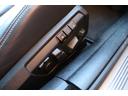 グランクーペ　４．４　インディビジュアル　フローズンシルバー　ブラックレザースポーツシート　ヘッドアップディスプレイ　２０インチアルミ　コンフォートアクセス（32枚目）