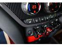ジョンクーパーワークス　クロスオーバー　禁煙　ＬＥＤライト　純正ＨＤＤナビ　ビルシュタイン車高調　Ｒ‘ｓＲａｃｉｎｇフロントスポイラー　Ｘ２用１９インチアルミ　ＡＣＣ　ヘッドアップディスプレイ　コンフォートアクセス　リアＰＤＣ　バックカメラ（37枚目）