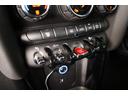 アイスブルーエディション　禁煙車　ＬＥＤライト　純正ＨＤＤナビ　バックカメラ　ＰＤＣ　純正１５インチアルミ　クロームラインエクステリア　マルチファンクションステアリング　ＥＴＣ　ＣＡＢＡＮＡシートカバー　マッドガード　キーレス（35枚目）