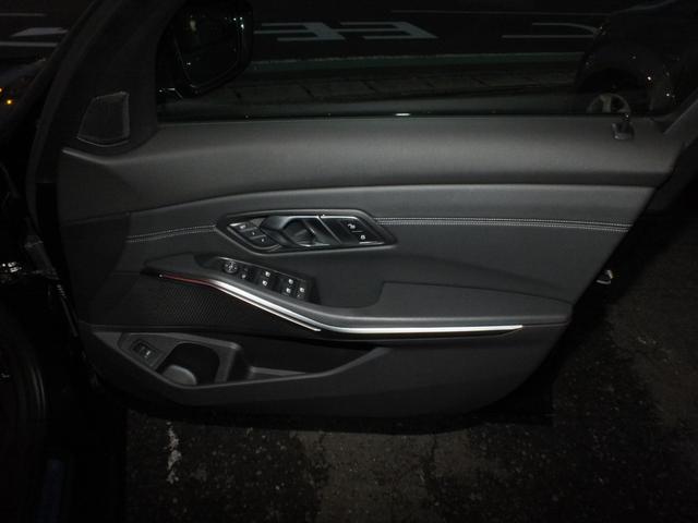 ３シリーズ ３２０ｄ　ｘＤｒｉｖｅ　ＭスポＥＤジョイ＋ハイライＰ　コンフォートＰＫＧ　１オーナー　禁煙車　黒レザー　シートヒーター３６０カメラ　アラウンドビューモニター　アクティブクルーズコントロール　ステアリングアシスト　１８インチＡＷ　パーキングアシスト（27枚目）