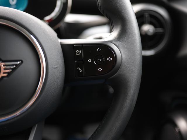 ＭＩＮＩ クーパー　プレミアムプラスパッケージクラシックトリム　ワンオーナー禁煙　Ａｐｐｌｅカープレイ　Ｂカメラ　衝突軽減ブレーキ　車線逸脱防止　アクティブクルーズコントロール　前後ソナー　ＥＴＣ　ハーフレザースポーツシート　シートヒーター　メーカー保証継承（46枚目）