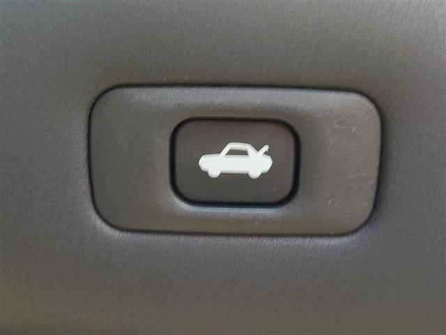 クラウンハイブリッド ＲＳ　リミテッド　ＬＥＤヘッドライト　サイドエアバッグ　１オーナー　盗難防止システム　Ｐシート　Ｂカメラ　エアバッグ　ＤＶＤ　ＡＢＳ　クルーズコントロール　キーレス　フルセグ　スマートキー　アルミホイール　メモリーナビ（18枚目）