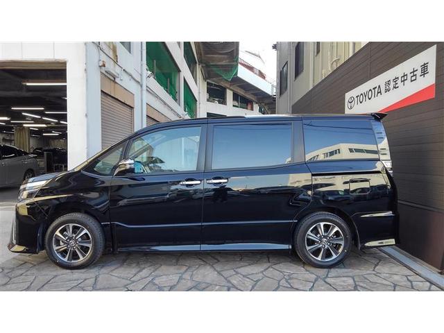 ヴォクシー ＺＳ　煌ＩＩＩ　プリクラッシュ　スマートキ　アイスト　ＤＶＤ再生機能　横滑り防止装置　ナビＴＶ　アルミ　三列シート　ＷＡＣ　盗難防止　オートエアコン　キーレス　ＥＴＣ装備　パワステ　メモリナビ　クルコン　ＡＢＳ（4枚目）