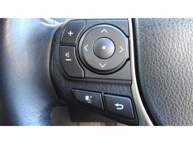 ヴォクシー ＺＳ　煌ＩＩＩ　プリクラッシュ　スマートキ　アイスト　ＤＶＤ再生機能　横滑り防止装置　ナビＴＶ　アルミ　三列シート　ＷＡＣ　盗難防止　オートエアコン　キーレス　ＥＴＣ装備　パワステ　メモリナビ　クルコン　ＡＢＳ（19枚目）