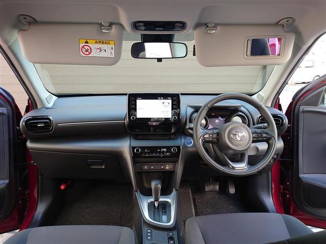 ヤリスクロス ハイブリッドＧ　ＴＳＳ　イモビライザー　バックモニタ－　エアコン　インテリキー　パワーウィンド　ワンオーナ　Ｗエアバック　オートクルーズ　メディアプレイヤー接続　キーフリー　ドライブレコーダー　横滑防止装置　アルミ（13枚目）