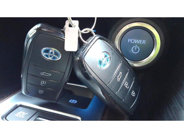 ハリアーハイブリッド Ｚ　レザーパッケージ　ナビＴＶ　ＬＥＤライト　本革　エアコン　横滑り防止　ドラレコ付　クルーズコントロール　Ｐシート　メディアプレイヤー接続　キーレスエントリー　フルセグテレビ　アイドリングストップ　アルミ　１オーナー（14枚目）