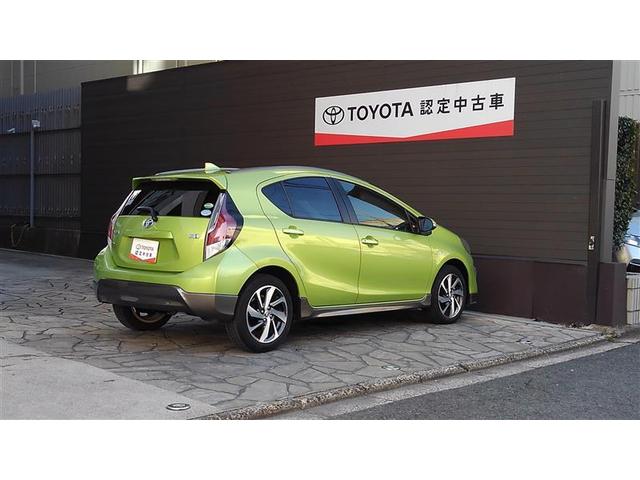 アクア Ｘ－アーバン　ＶＳＣ　Ｉ－ＳＴＯＰ　ＤＶＤ　スマートエントリー　ナビＴＶ　バックモニタ－　地デジ　パワーステアリング　ＡＵＴＯエアコン　パワーウインドウ　ＡＢＳ　ＡＷ　デュアルエアバッグ　メディアプレイヤー接続（5枚目）