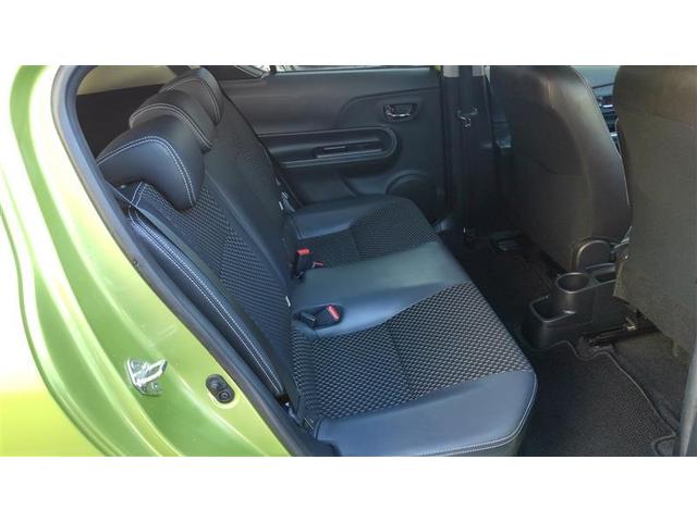 アクア Ｘ－アーバン　ＶＳＣ　Ｉ－ＳＴＯＰ　ＤＶＤ　スマートエントリー　ナビＴＶ　バックモニタ－　地デジ　パワーステアリング　ＡＵＴＯエアコン　パワーウインドウ　ＡＢＳ　ＡＷ　デュアルエアバッグ　メディアプレイヤー接続（19枚目）