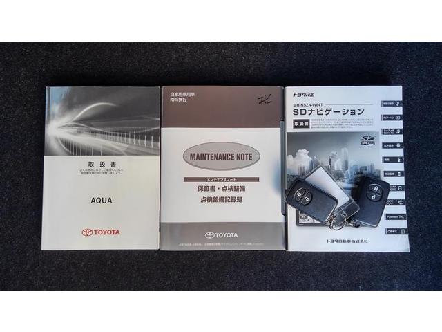 アクア Ｘ－アーバン　ＶＳＣ　Ｉ－ＳＴＯＰ　ＤＶＤ　スマートエントリー　ナビＴＶ　バックモニタ－　地デジ　パワーステアリング　ＡＵＴＯエアコン　パワーウインドウ　ＡＢＳ　ＡＷ　デュアルエアバッグ　メディアプレイヤー接続（26枚目）
