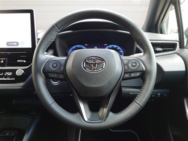 カローラ ダブルバイビー　エアバッグ　横滑り防止機能　アルミホイール　イモビライザー　地デジ　衝突回避システム　ＬＥＤヘッドライト　Ｂカメラ　オートクルーズコントロール　メモリナビ　スマートキー　オートエアコン　ナビ＆ＴＶ（12枚目）