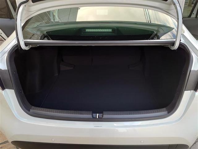 カローラ ダブルバイビー　エアバッグ　横滑り防止機能　アルミホイール　イモビライザー　地デジ　衝突回避システム　ＬＥＤヘッドライト　Ｂカメラ　オートクルーズコントロール　メモリナビ　スマートキー　オートエアコン　ナビ＆ＴＶ（21枚目）