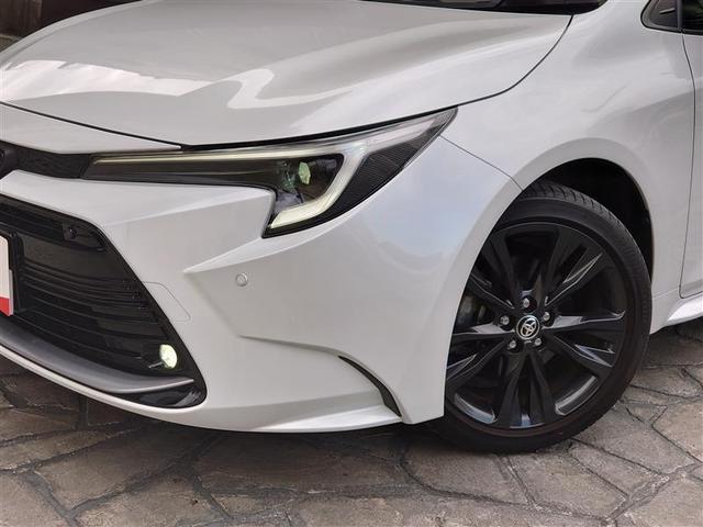 カローラ ダブルバイビー　エアバッグ　横滑り防止機能　アルミホイール　イモビライザー　地デジ　衝突回避システム　ＬＥＤヘッドライト　Ｂカメラ　オートクルーズコントロール　メモリナビ　スマートキー　オートエアコン　ナビ＆ＴＶ（22枚目）